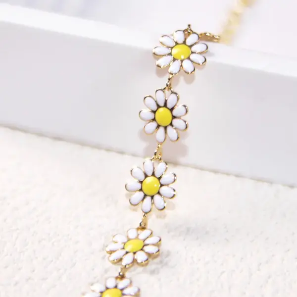 Wholesale Simple Style Flower Copper Enamel Bracelets