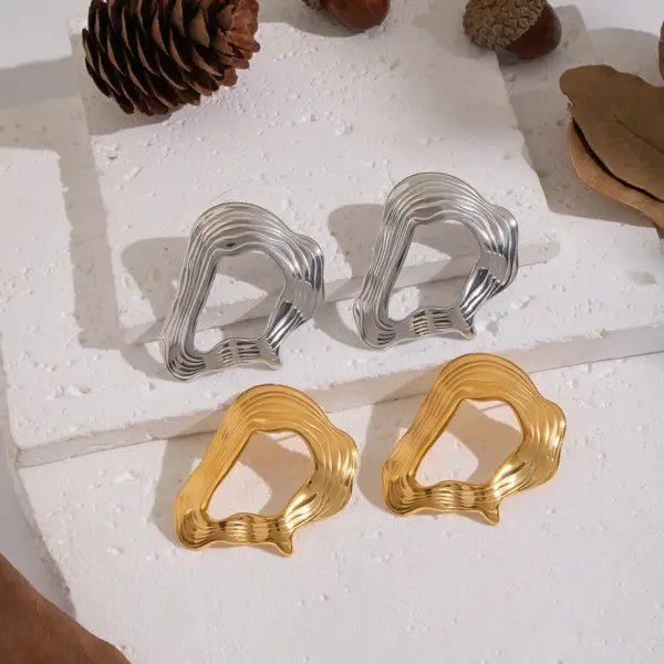 Wholesale Vacuum Electroplating (In Furnace) Plated 18K Real Gold Geometric Irregular Wave Pattern Layered Niche Design Earrings Ear Jewelry 304 Stainless Steel Non-Fading Accessories Ornaments