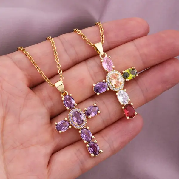 Wholesale Fashion Cross Copper 18k Gold Plated Zircon Pendant Necklace In Bulk