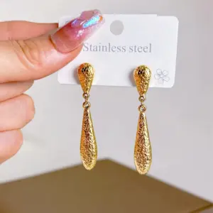 Gold / One Size / Pattern Earrings