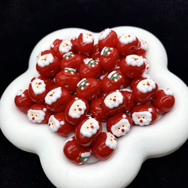 Wholesale Santa Claus steamed bun beads, hand-painted beads, loose beads, string beads