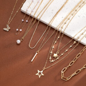 Wholesale Europe and the United States cross-border new fashion five-pointed star butterfly simple necklace chain women's necklace suit Yiwu