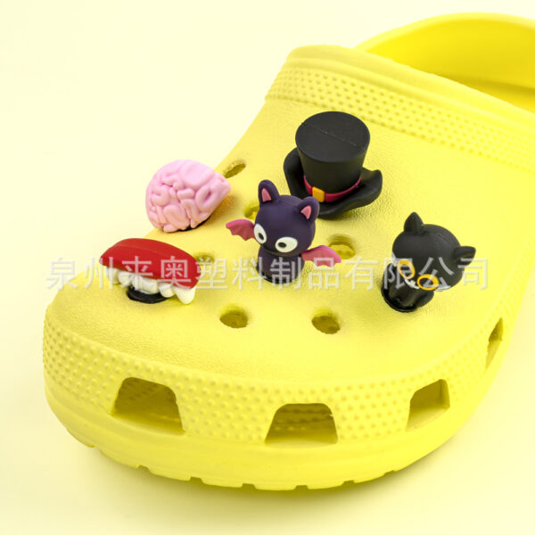 Wholesale New Hot-Selling Cartoon Casual Garden Shoe Buckle Decorative Accessories in Stock 3D Stereo Halloween Hole Shoe Flower Accessories