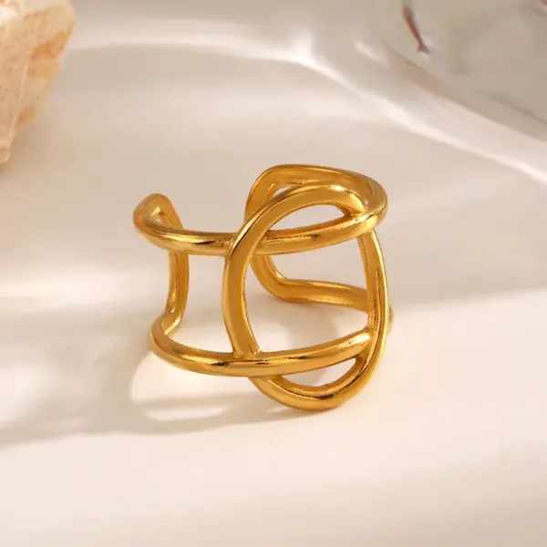 Wholesale Ion Plating (IP) 18K Gold Plated Oval 304 Stainless Steel Simple Style Waterproof Non Tarnish Open Rings