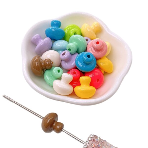 Wholesale Mushroom-shaped beads with through holes