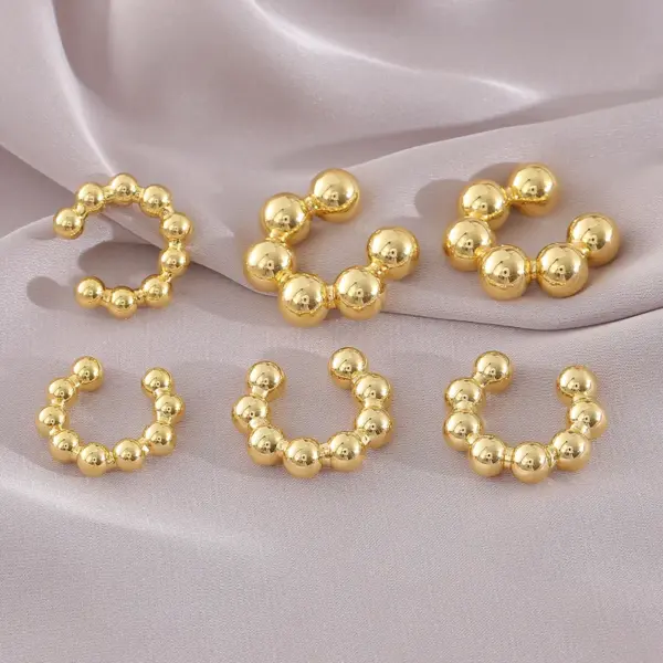 Wholesale 1 Pair Simple Style Solid Color Cool Style C Shape Copper 18K Gold Plated Gold Plated Ear Cuffs