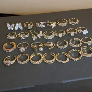 Wholesale Retro Geometric Heart Shape Butterfly Metal Inlay Artificial Pearls Rhinestones Women's Open Ring 1 Piece