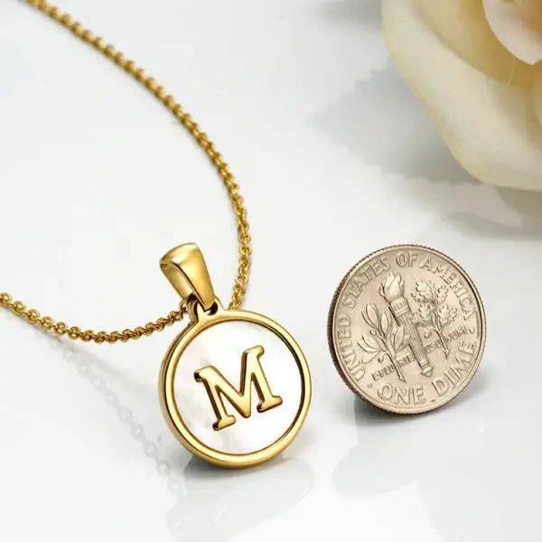 Wholesale Real Gold Plated Round Letter 304 Stainless Steel Elegant Waterproof Non Tarnish Necklace