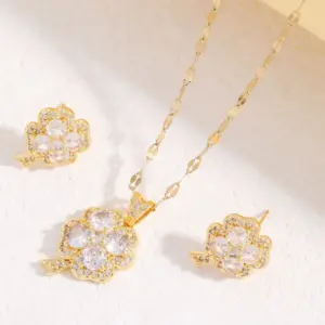 Set A17 (Two-piece Set Gold )