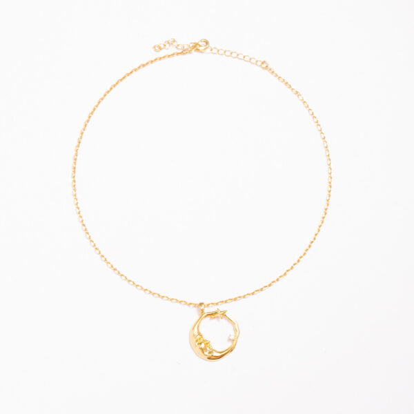 Wholesale New Retro Niche Jewelry Star Moon Diamond Pendant Necklace Fashion Design High-end Clavicle Chain Women