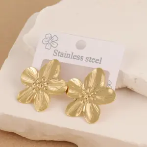 Gold / Average Size / Style 121