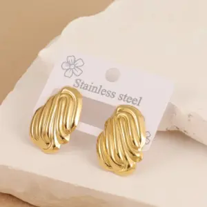 Gold / Average Size / Style 137