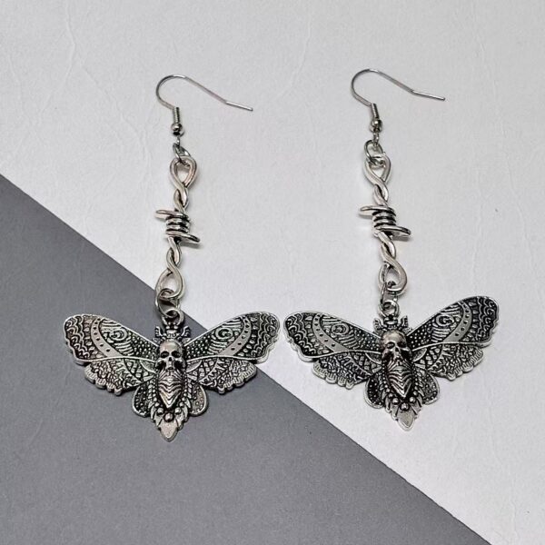 oly-a9fa5f985e41d745ac55aaf9f1f035be Wholesale European and American Exaggerated Earrings, Retro Gothic Style Thorn Moth Earrings, Halloween Funny Earrings