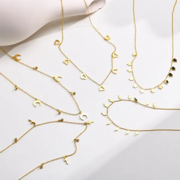 Wholesale PVD Coated Real Gold Plated Cross Four Leaf Clover Lightning 304 Stainless Steel Retro Simple Style Waterproof Non Tarnish 304 Stainless Steel Necklace