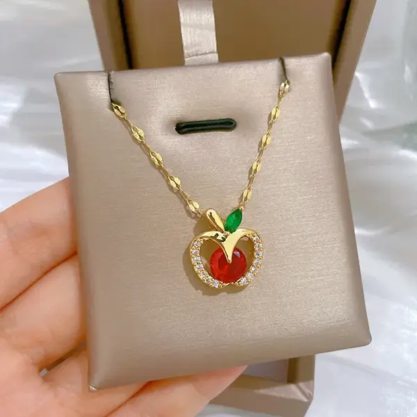 Wholesale Electroplating 18K Gold Golden Plated Apple Titanium Steel Copper Modern Style Classic Style Titanium Steel Pendant Necklace