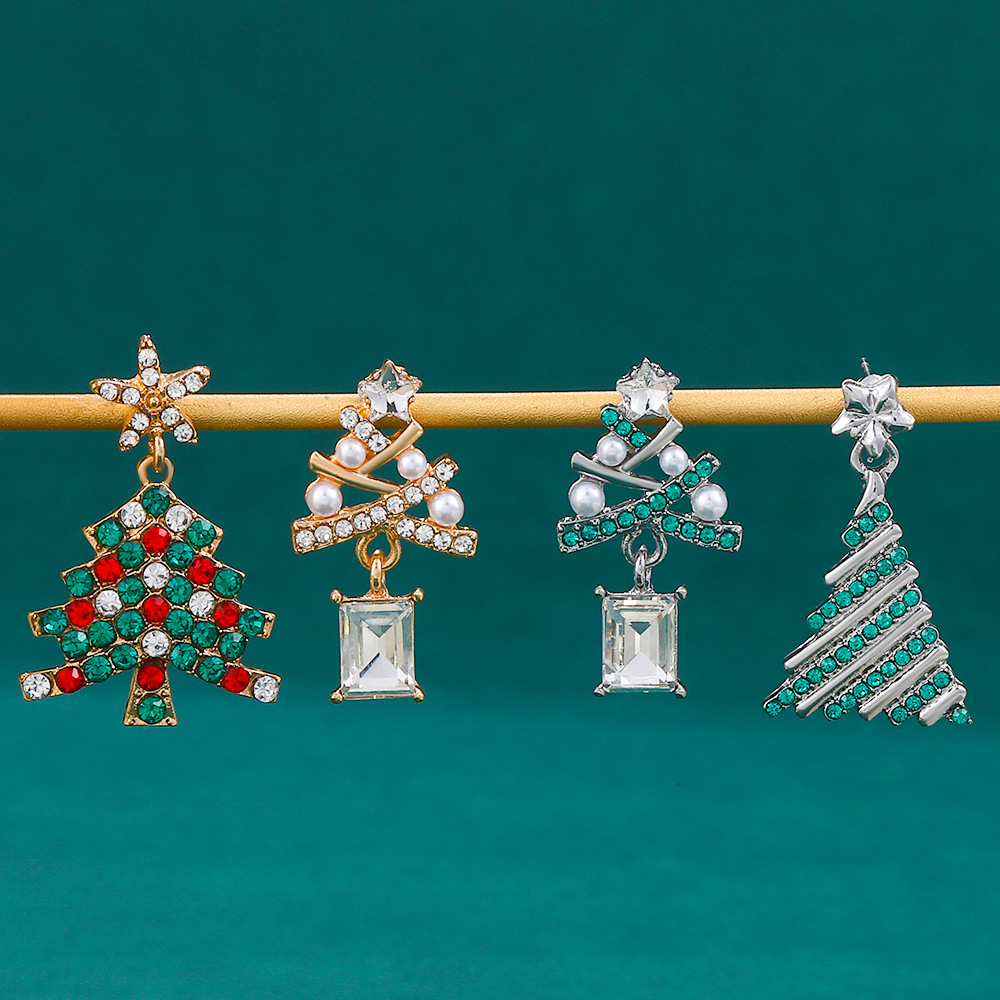 Wholesale European and American Exaerated Creative New Diamond-encrusted Christmas Tree Earrings Personalized Elegant Christmas Diamond Earrings Earri