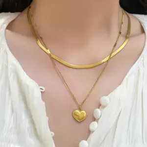 Wholesale Elegant Basic Streetwear Heart Shape Titanium Steel Plating Layered Necklaces