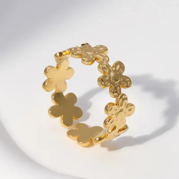 Wholesale PVD Coated Real Gold Plated Flower Stainless Steel Sweet Waterproof Non Tarnish Rings