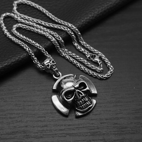 Wholesale Cross-border European and American Personality Skull Halloween Pendant Punk Hip-hop Retro Trendy Men's Cast Titanium Steel Necklace