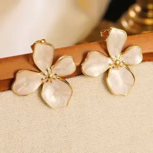 ED-487—18 White—6 Pairs in a Pack