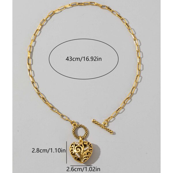 Wholesale Cross-Border Retro Gold Tang Grass Pattern Love Hollow Pendant Necklace Women's Light Luxury Fashion Temperament Niche Design