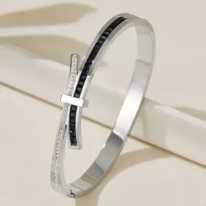 39B-C-9 Steel Color Black Diamond Imitation Bowknot Design Row Diamond Bracelet