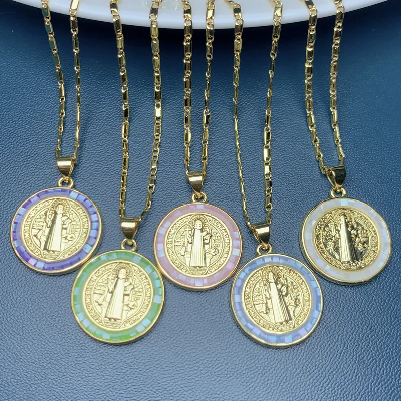 Fashion rtrait Round Copper Plating Pendant Necklace 1 Piece