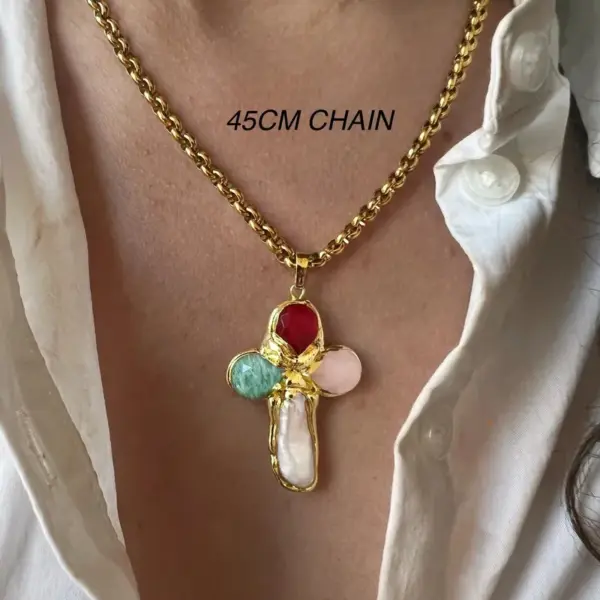 Wholesale Copper Cross Plated Zircon 18K Gold Plated Elegant Lady Cable Chain Lobster Trigger Clasp Closure Pendant Necklace