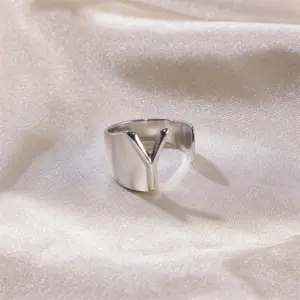 Silver / Y