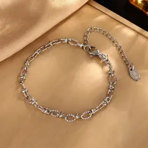 Silver / One Size / Bracelet-Silver
