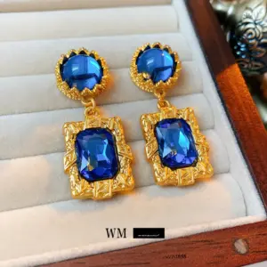 Silver Needle-Diamond Blue Square Earrings