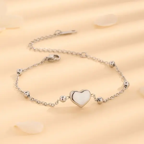 PVD Coated Real Gold Plated 18K Gold Heart Shape 304 Stainless Steel Casual Elegant Simple Style Waterproof Non Tarnish 304 Stainless Steel Bracelets