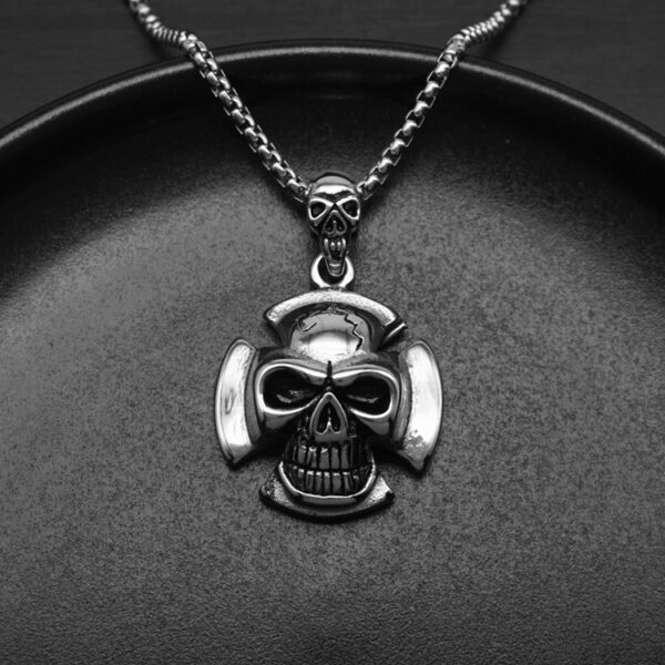 Wholesale Cross-border European and American Personality Skull Halloween Pendant Punk Hip-hop Retro Trendy Men's Cast Titanium Steel Necklace