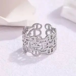 Silver / Average Size / 21#