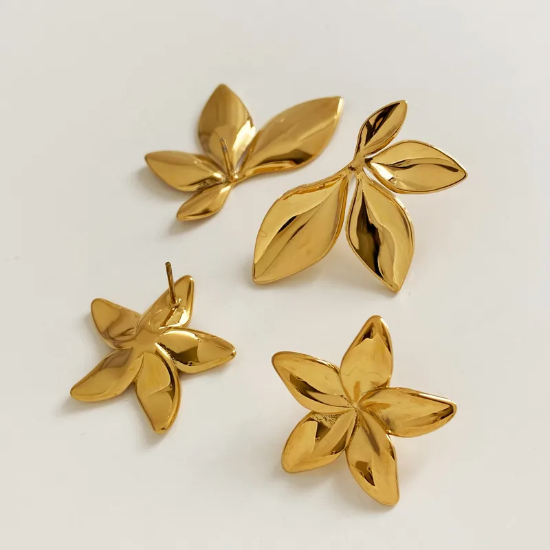 Wholesale PVD Coated Real Gold Plated 16K White Plating Leaves Flower 304 Stainless Steel Casual Modern Style Waterproof Non Tarnish Ear Studs