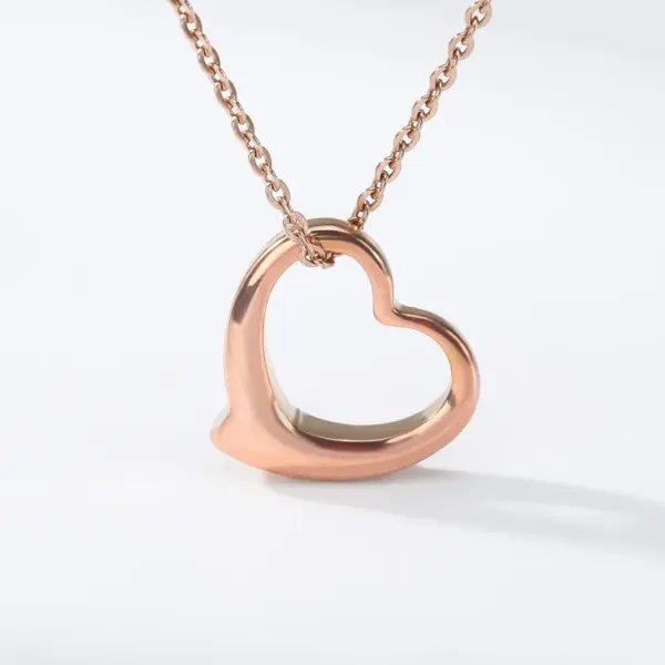 Wholesale PVD Coated Real Gold Plated Heart Stainless Steel Fashion Waterproof Non Tarnish 304 Stainless Steel Lobster Trigger Clasp Closure Necklace