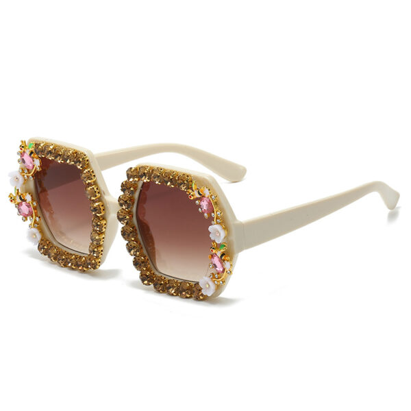 oly-abb3a2fc79acecc654e65f0a01ad49af Wholesale fashion sunglasses men's and women's personalized diamond-encrusted sunglasses net red street shooting live wear glasses