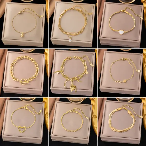 PVD Coated Real Gold Plated Heart Shape Titanium Steel Simple Style Waterproof Non Tarnish Titanium Steel Bracelets