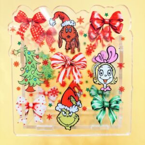 B412 - Grinch Pen Holder