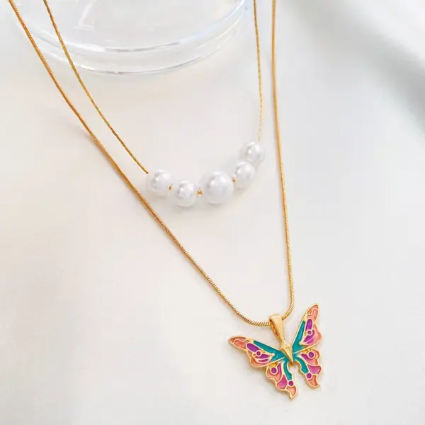 Fashion Butterfly Alloy Enamel Plating Artificial Pearls Women's Layered Necklaces 1 Piece