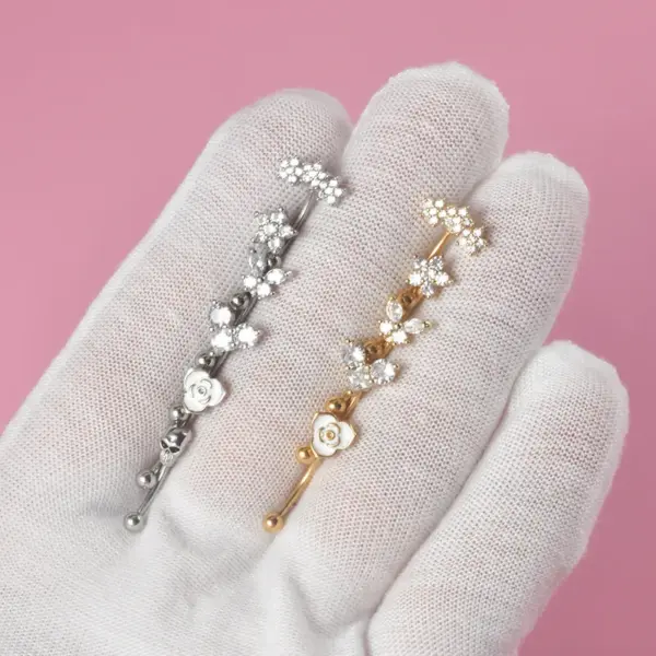 1 Piece Ear Cartilage Rings & Studs Casual Tropical Sweet Heart Shape Flower Butterfly 304 Stainless Steel Zircon Ion Plating (IP) 18K Gold Plated Lip