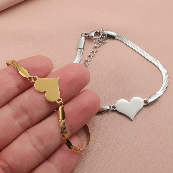 Stainless Steel Fashion Simple Heart Blade Chain Bracelet Women's Versatile Peach Heart Snake Bone Chain Hand Aessory