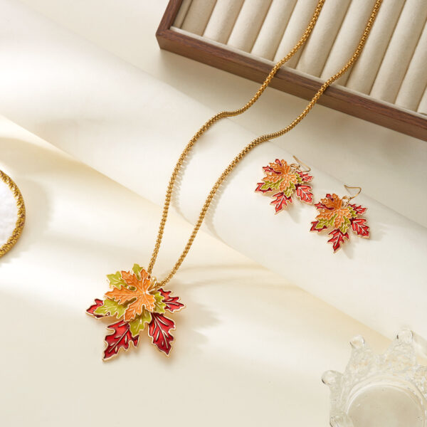 oly-ac0ae7466aa5a08f2b2f0099acc43cb1 Wholesale Maple Leaf Necklace Earrings