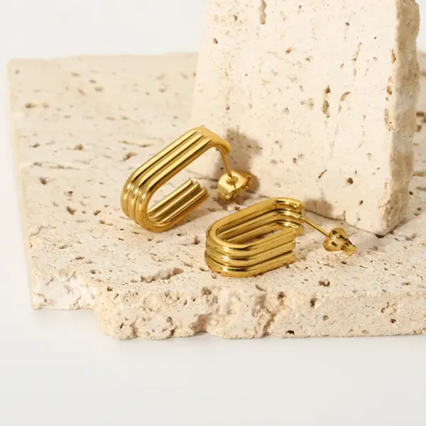 Wholesale 304 Stainless Steel Solid Color PVD Coated 18K Real Gold Plated 18K Gold Classic Style Waterproof Non Tarnish Asymmetrical Plating Drop Earrings