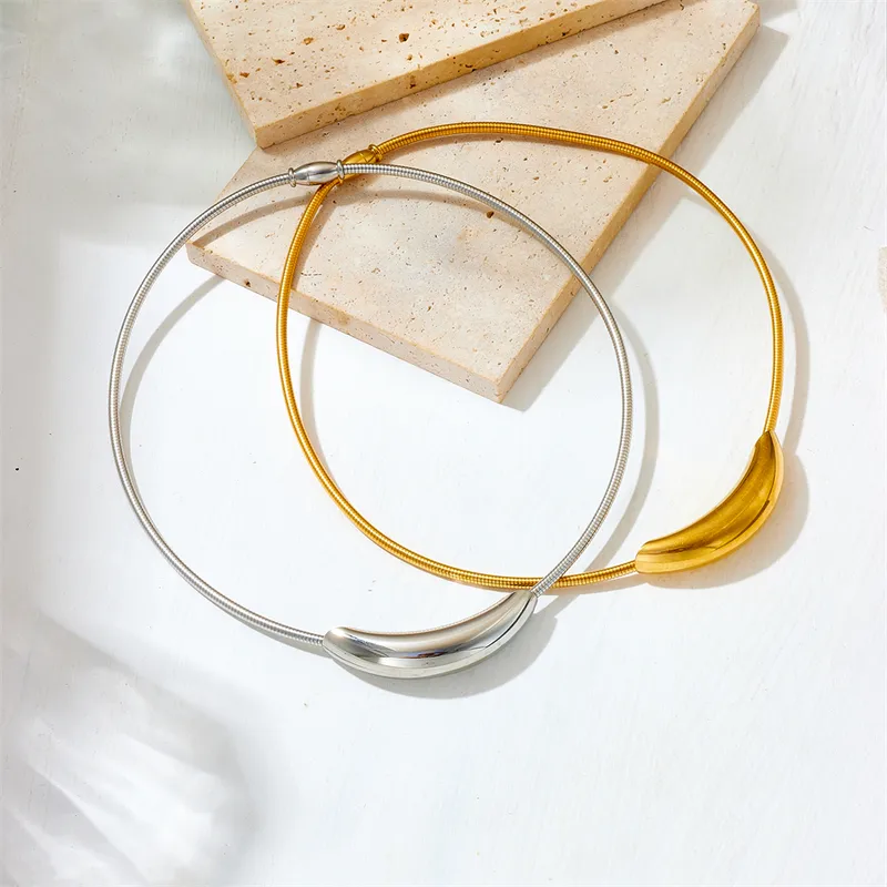 Wholesale 304 Stainless Steel Solid Color PVD Coated 18K Real Gold Plated Vintage Style Waterproof Non Tarnish Plating Choker