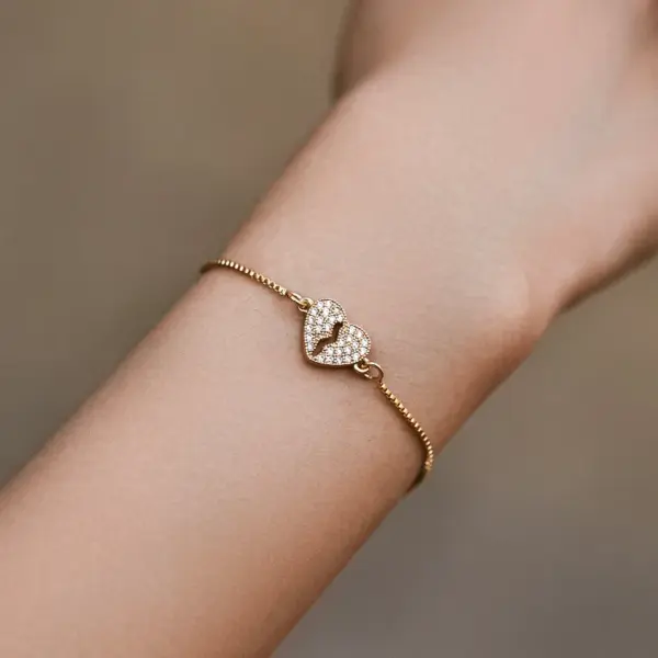 Wholesale Copper 18K Gold Plated Inlay Leaves Heart Shape Flower Zircon Bracelets