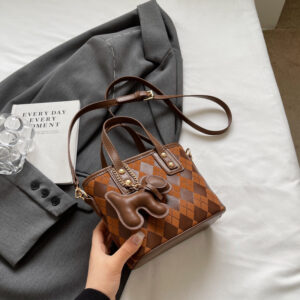 brown without pendant