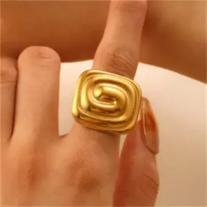 13 18K Real Gold Square 0649 / Adjustable Opening / 1 Piece