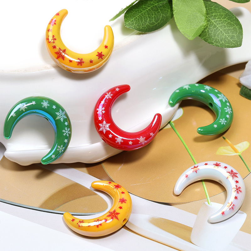 Wholesale Christmas-themed snowflake-printed acrylic moon beaded bracelet