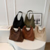 oly-ac9b0ae826b415e2321c58572346461b Wholesale Large capacity bag, multi-colored suede tote bag, unique shoulder bag